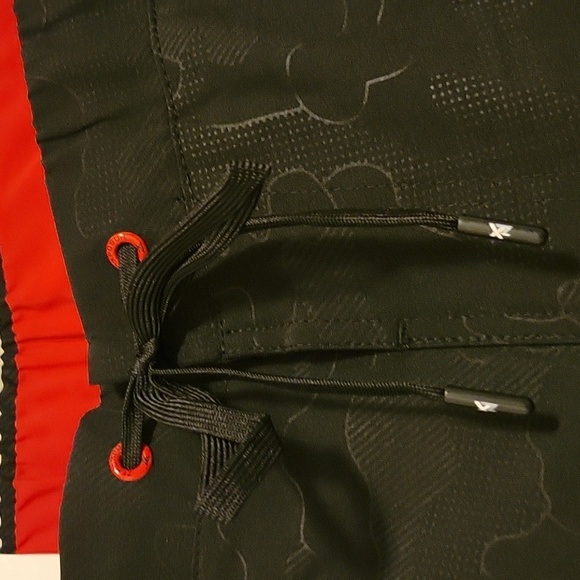 NWT: ZeroXposur Men's Swim Trunks - Picture 2 of 14